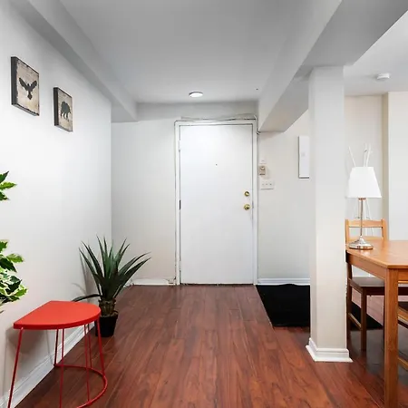 Rooms For Rent Beside U Of T